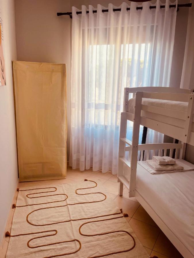 Cheerful 2-Bedroom Apartment In Golem Golem  Bagian luar foto